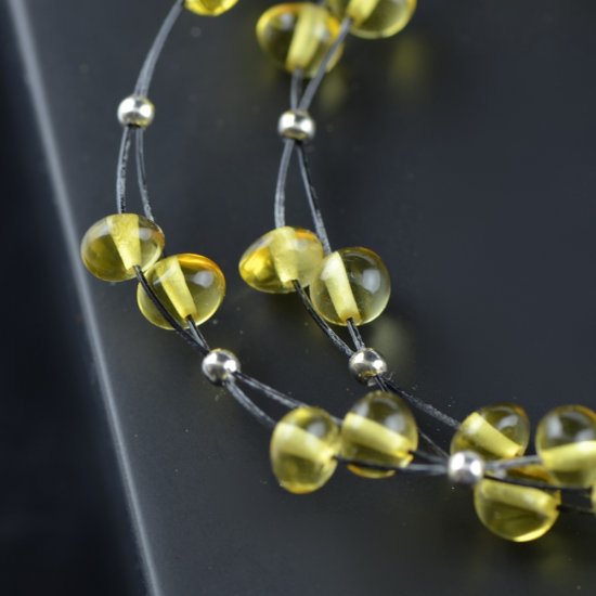 Polished lemon amber bracelet with wire